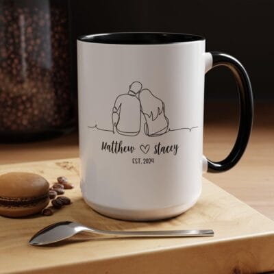 MUG DS TVH 281024 004 2